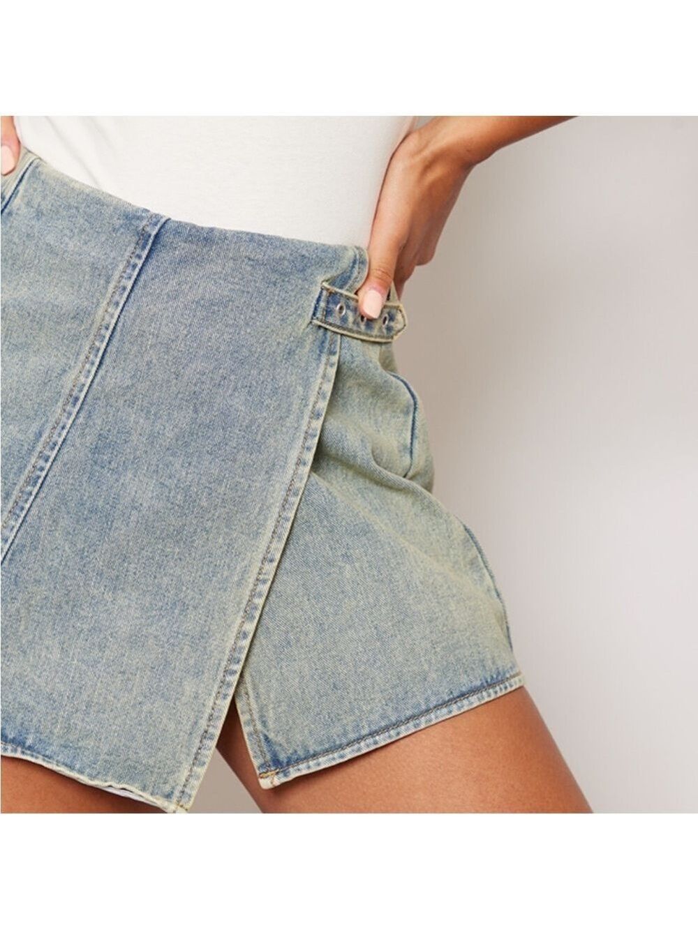 PrettyLittleThings Vintage Wash Denim Wrap Over Mini Skirt Size 8 NWT